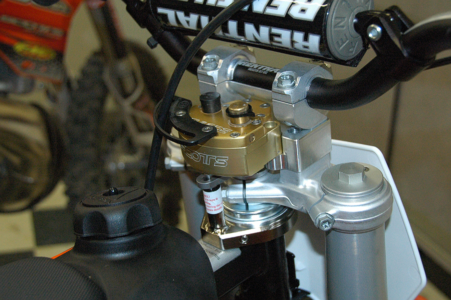 SUB Mount / Complete Stabilizer Kit / when using stock triple clamps