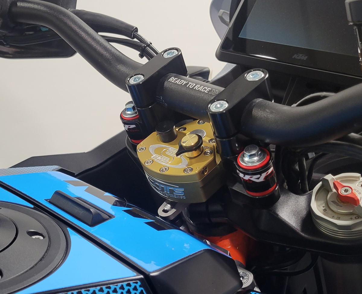 SUB Mount / Complete Stabilizer Kit / rubber type/ using stock triple clamp